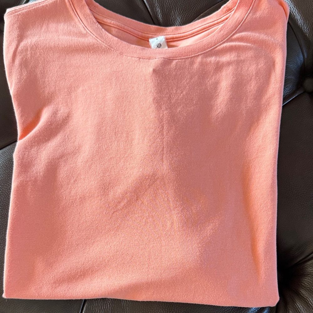 Women’s peach tee